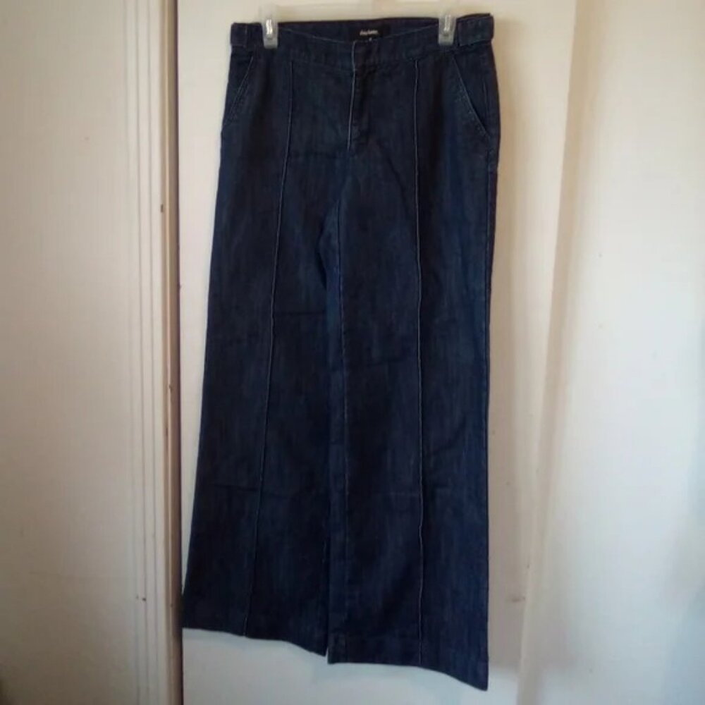 Daisy Fuentes Dark Wash Wide Leg Jeans Size 6 High Rise